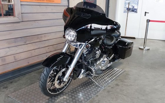 Gebrauchtmotorrad Harley-Davidson Dyna Street Bob Special - Bild 15