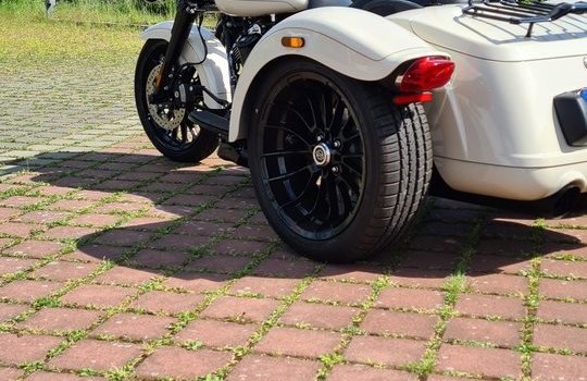 Gebrauchtmotorrad Harley-Davidson Freewheeler - Bild 8