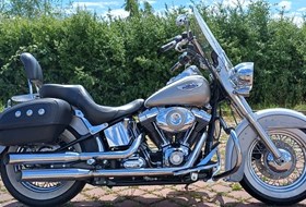 Harley-Davidson Softail Deluxe FLSTN