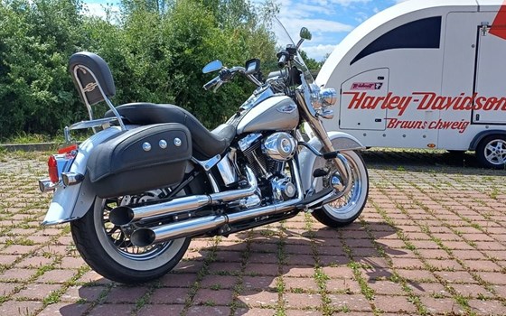 Gebrauchtmotorrad Harley-Davidson Softail Deluxe FLSTN - Bild 5
