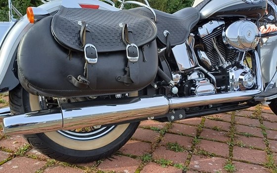 Gebrauchtmotorrad Harley-Davidson Softail Heritage Springer FLSTS - Bild 3