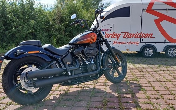 Neufahrzeug Harley-Davidson Softail Street Bob 114 FXBBS - Bild 6