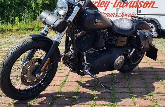 Gebrauchtmotorrad Harley-Davidson Dyna Street Bob FXDB - Bild 10