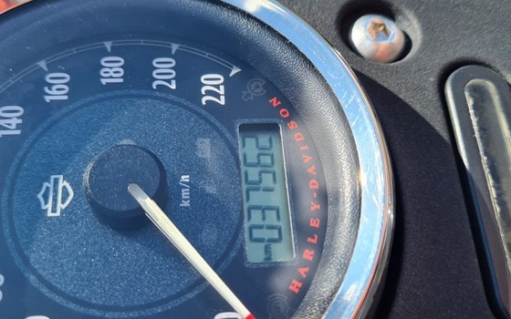 Gebrauchtmotorrad Harley-Davidson Dyna Street Bob FXDB - Bild 11