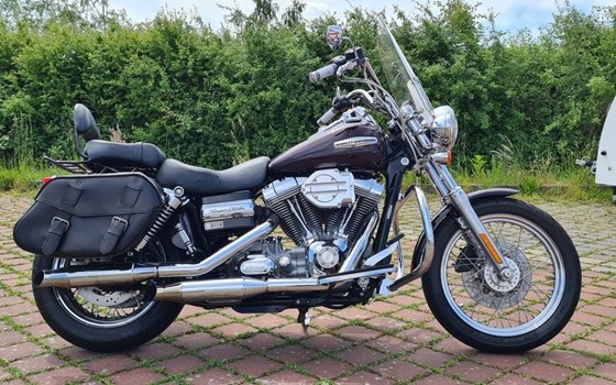 Gebrauchtmotorrad Harley-Davidson Dyna Super Glide Custom FXDC - Bild 1