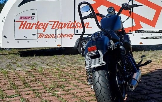 Gebrauchtmotorrad Harley-Davidson Sportster XL 883 N Iron - Bild 4