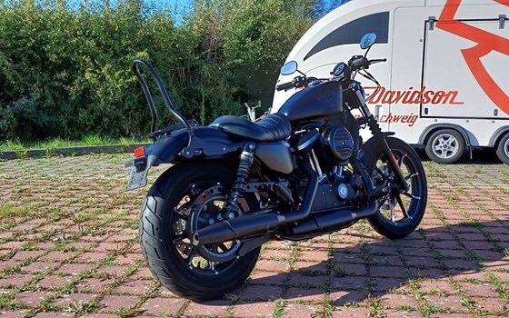 Gebrauchtmotorrad Harley-Davidson Sportster XL 883 N Iron - Bild 5