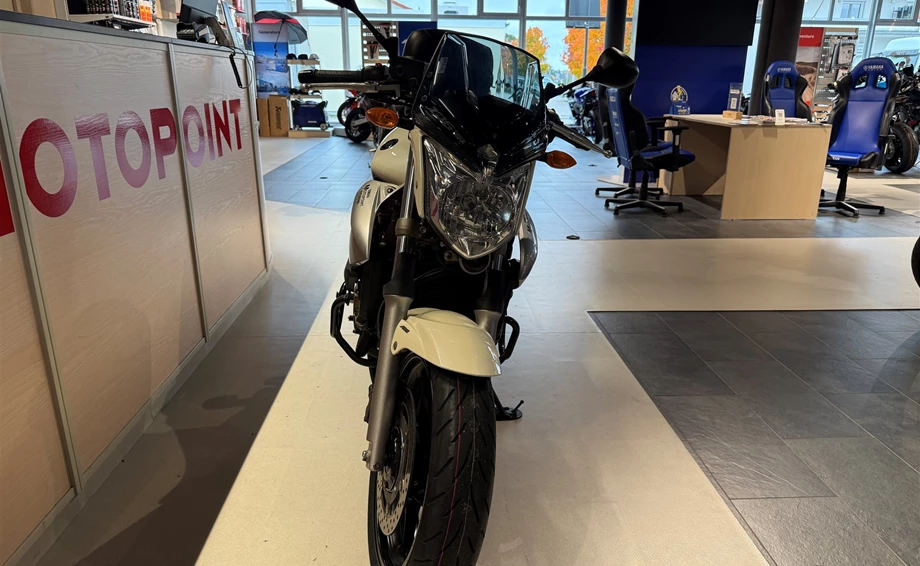 Angebot Yamaha XJ6 Bild 10: Angebot Yamaha XJ6