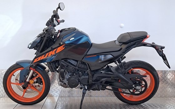 Gebrauchtmotorrad KTM 125 Duke - Bild 2