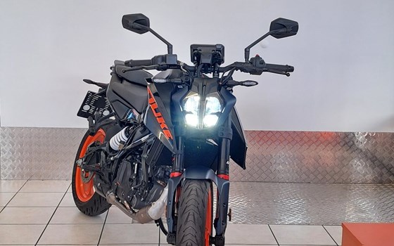 Gebrauchtmotorrad KTM 125 Duke - Bild 4