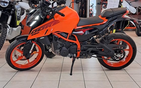 Gebrauchtmotorrad KTM 390 Duke - Bild 5 Gebrauchtmotorrad KTM 390 Duke - Bild 5
