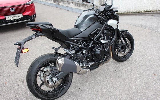 Gebrauchtmotorrad Kawasaki Z900 - Bild 6 Gebrauchtmotorrad Kawasaki Z900 - Bild 6