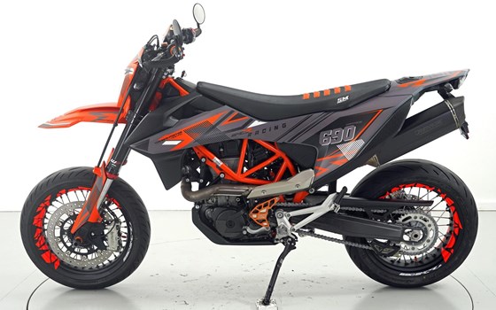 Motorrad Occasion KTM 690 SMC R - Bild 5