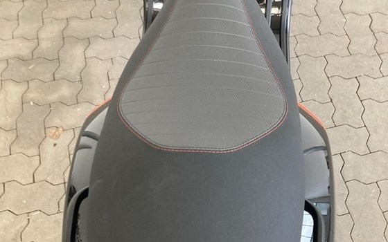 Neufahrzeug Vespa GTV Sei Giorni 300hpe - Bild 10 Neufahrzeug Vespa GTV Sei Giorni 300hpe - Bild 10