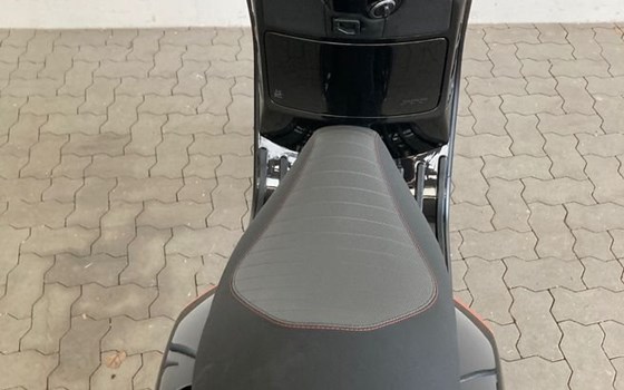 Neufahrzeug Vespa GTV Sei Giorni 300hpe - Bild 11 Neufahrzeug Vespa GTV Sei Giorni 300hpe - Bild 11