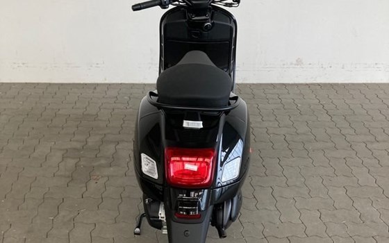 Neufahrzeug Vespa GTV Sei Giorni 300hpe - Bild 6 Neufahrzeug Vespa GTV Sei Giorni 300hpe - Bild 6