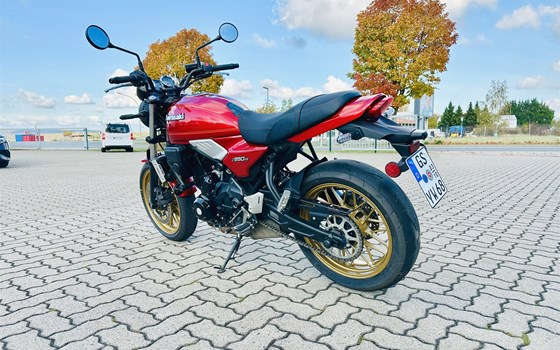 Gebrauchtmotorrad Kawasaki Z650 RS - Bild 2