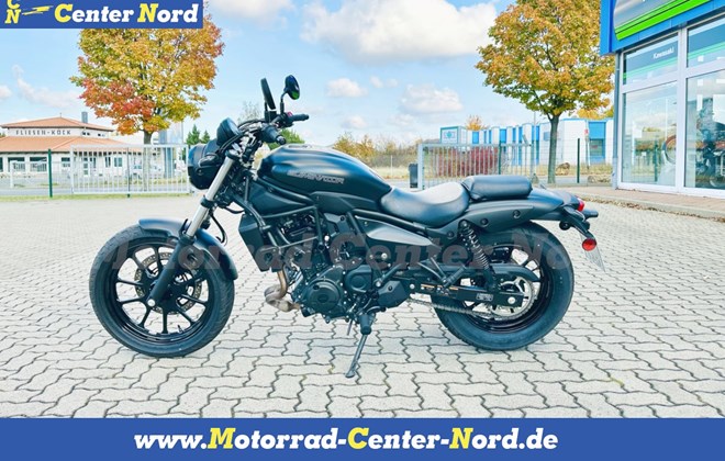 Kawasaki Eliminator 500