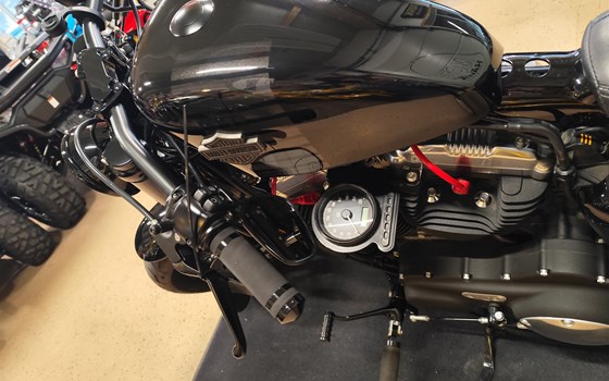 Gebrauchtmotorrad Harley-Davidson Sportster XL 1200X Forty-Eight - Bild 6 Gebrauchtmotorrad Harley-Davidson Sportster XL 1200X Forty-Eight - Bild 6