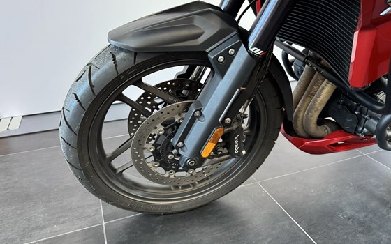 Gebrauchtmotorrad Triumph Tiger 1200 XRT - Bild 5 Gebrauchtmotorrad Triumph Tiger 1200 XRT - Bild 5