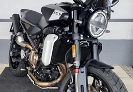 Gebrauchte Husqvarna Svartpilen 801 Gebrauchte Husqvarna Svartpilen 801