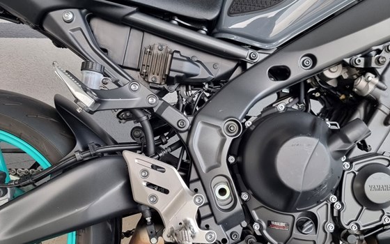 Gebrauchtmotorrad Yamaha MT-09 35kW - Bild 11 Gebrauchtmotorrad Yamaha MT-09 35kW - Bild 11