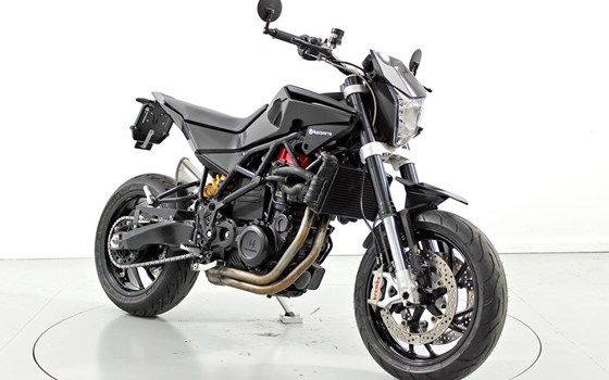 Motorrad Occasion Husqvarna Nuda 900 R - Bild 2