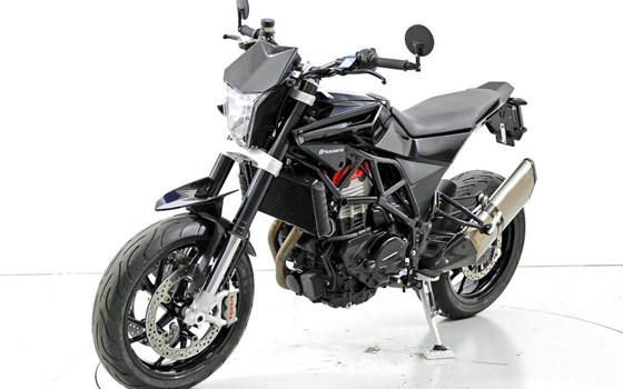 Motorrad Occasion Husqvarna Nuda 900 R - Bild 3