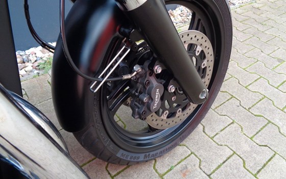 Gebrauchtmotorrad Triumph Thunderbird Storm - Bild 10