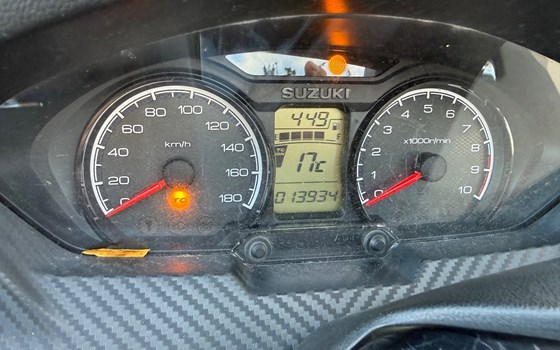 Gebrauchtmotorrad Suzuki Burgman 400 - Bild 5