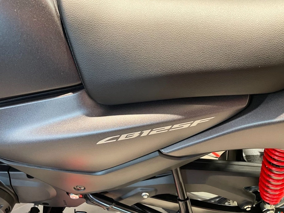 Angebot Honda CB125F Bild 6: Angebot Honda CB125F