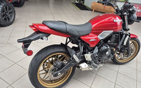 Gebrauchtmotorrad Kawasaki Z650 RS - Bild 8