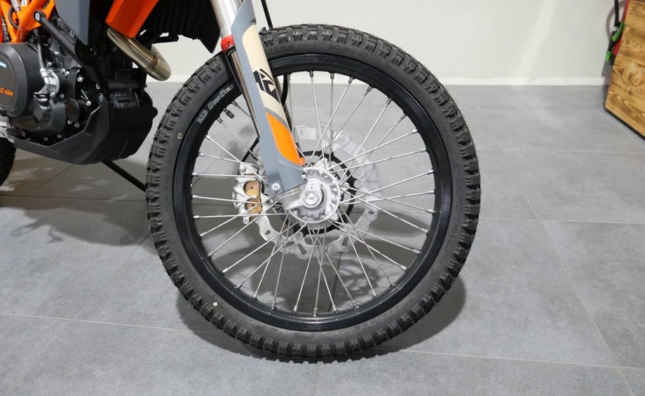 Angebot KTM 690 Enduro R Bild 6: Angebot KTM 690 Enduro R