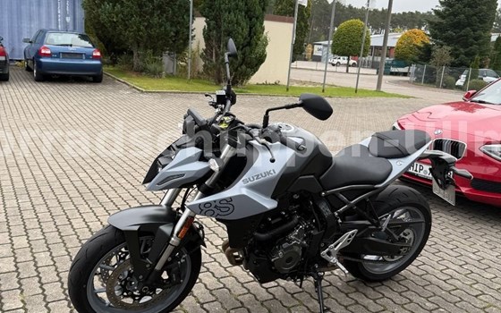 Gebrauchtmotorrad Suzuki GSX-8S - Bild 6