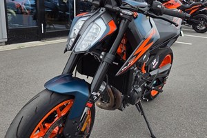 Angebot KTM 890 Duke R