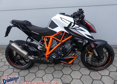 GEBRAUCHTE KTM 1290 Super Duke R