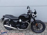 Gebrauchtmotorrad Triumph Street Twin 900 ABS, aus 1.Hand