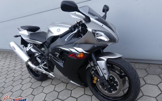 Gebrauchtmotorrad Yamaha R1 - Bild 2