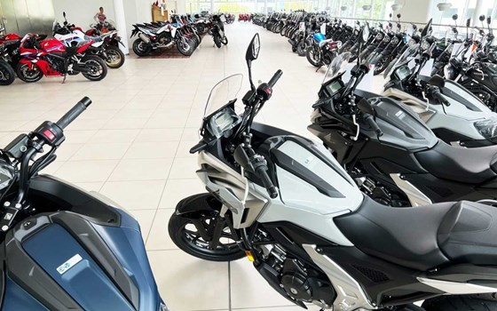 Gebrauchtmotorrad Honda PCX125 DX - Bild 12