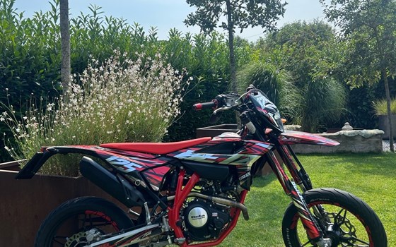 Gebrauchtmotorrad Beta RR 125 LC Motard - Bild 4 Gebrauchtmotorrad Beta RR 125 LC Motard - Bild 4