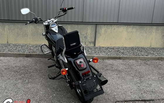 Neufahrzeug United Motors UM Renegade Commando Classic 125 - Bild 3 Neufahrzeug United Motors UM Renegade Commando Classic 125 - Bild 3