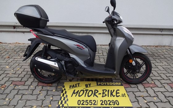 Gebrauchtmotorrad Honda SH300i - Bild 1 Gebrauchtmotorrad Honda SH300i - Bild 1