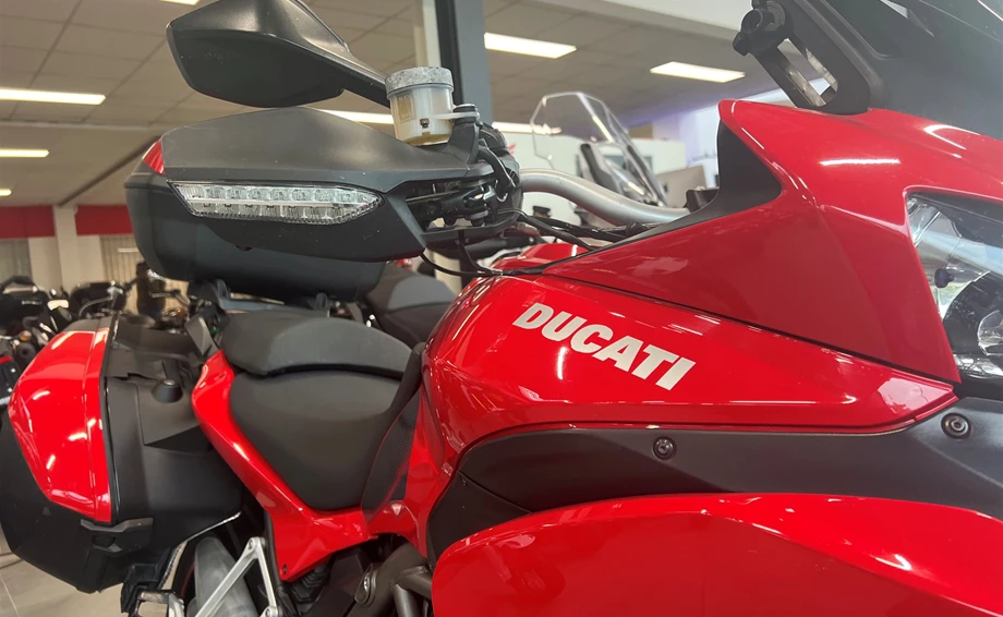 Angebot Ducati Multistrada 1200 S Touring Bild 4: Angebot Ducati Multistrada 1200 S Touring
