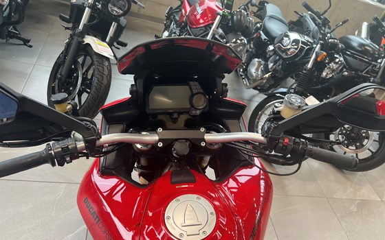 Gebrauchtmotorrad Ducati Multistrada 1200 S Touring - Bild 6 Gebrauchtmotorrad Ducati Multistrada 1200 S Touring - Bild 6