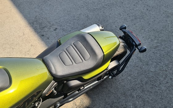 Gebrauchtmotorrad Harley-Davidson Sportster S RH1250S - Bild 6 Gebrauchtmotorrad Harley-Davidson Sportster S RH1250S - Bild 6