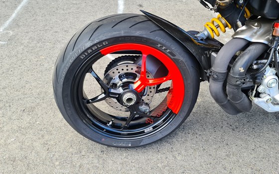 Gebrauchtmotorrad Ducati Hypermotard 950 RVE - Bild 5 Gebrauchtmotorrad Ducati Hypermotard 950 RVE - Bild 5