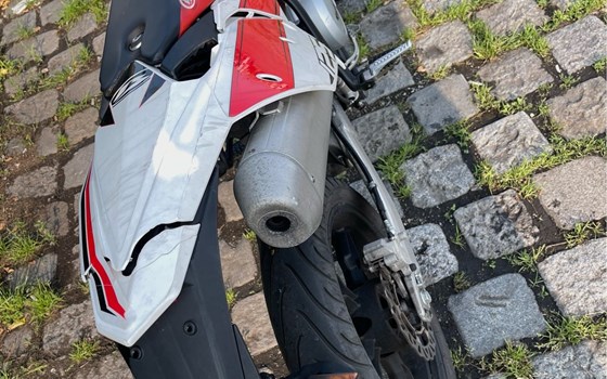 Gebrauchtmotorrad Beta SPM 125 LC 4T - Bild 3 Gebrauchtmotorrad Beta SPM 125 LC 4T - Bild 3
