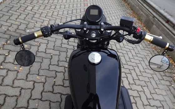Gebrauchtmotorrad Yamaha XVS 950 A - Bild 8 Gebrauchtmotorrad Yamaha XVS 950 A - Bild 8