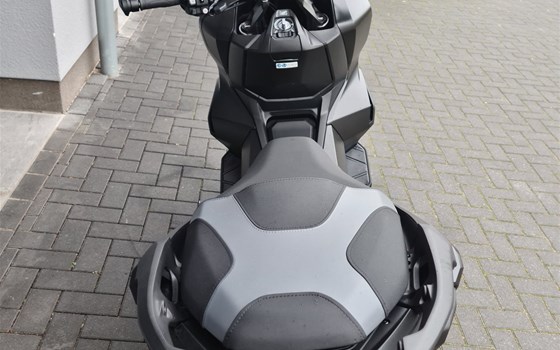 Gebrauchtmotorrad Honda ADV350 - Bild 2