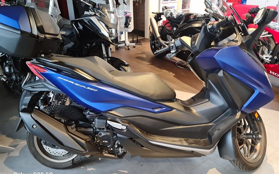 Gebrauchtmotorrad Honda Forza 350 - Bild 1